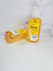 سرم روشن کننده بیکینی لنسیاد مدل AHA حجم 500 میل