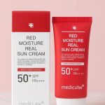 کرم ضد آفتاب red moisture real مدی کیوب Medicube مرطوب کننده