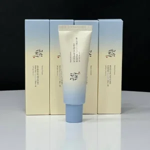 ضد آفتاب بیوتی آف آکوا فرش SPF 50 حجم ۵۰ میلی لیتر